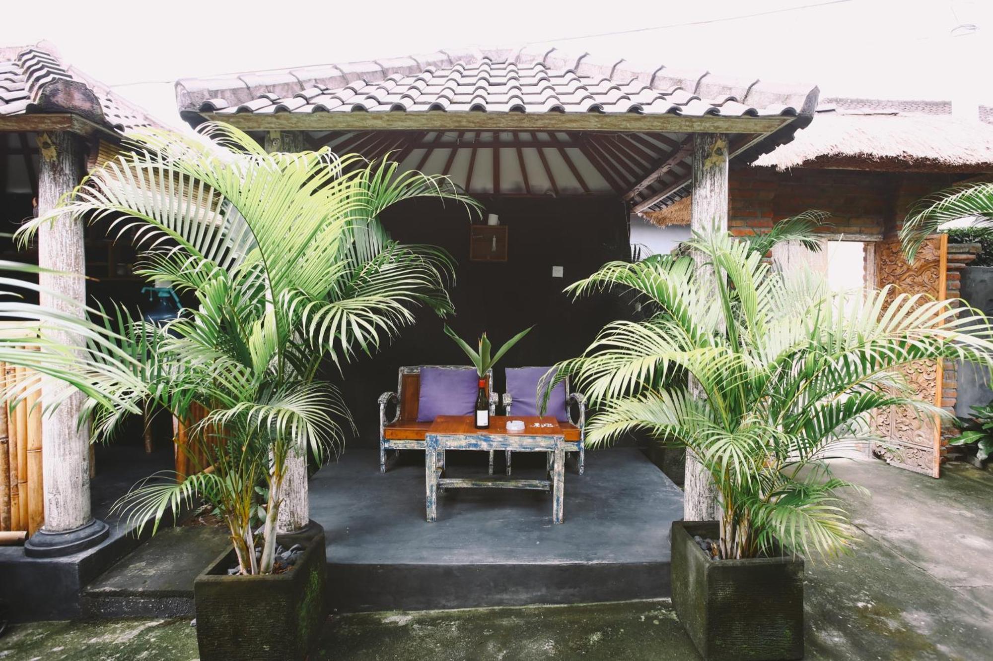 Swan House Canggu Hotel Kültér fotó