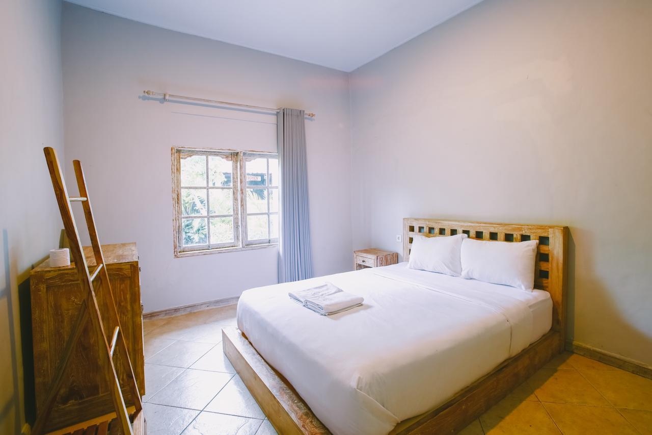 Swan House Canggu Hotel Kültér fotó
