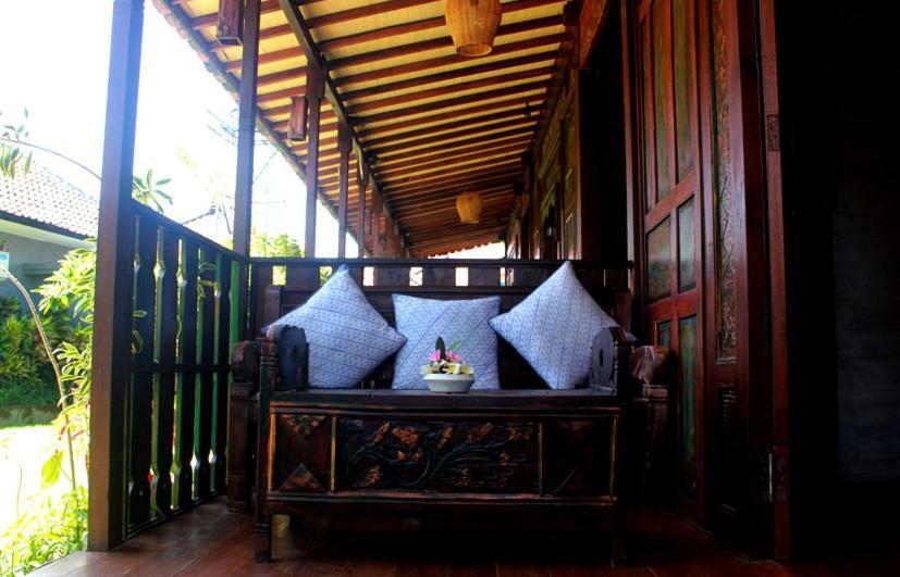 Swan House Canggu Hotel Kültér fotó