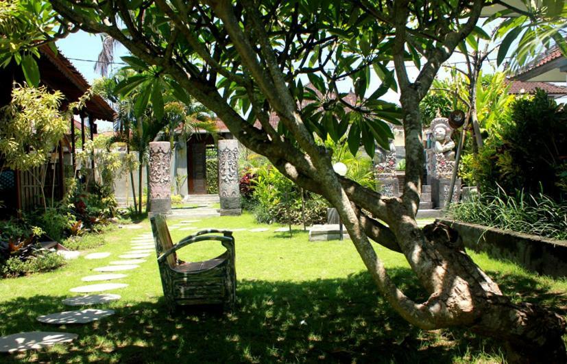 Swan House Canggu Hotel Kültér fotó