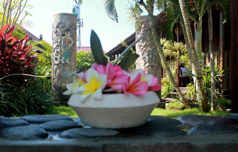 Swan House Canggu Hotel Kültér fotó